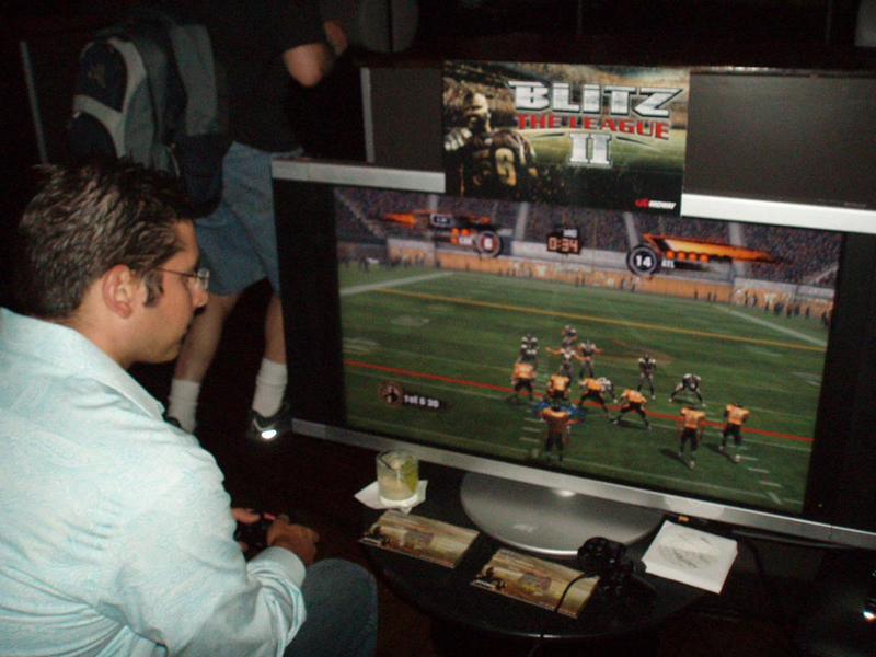 Illustration for article titled Blitz II: Like Madden, But Doggy Style
